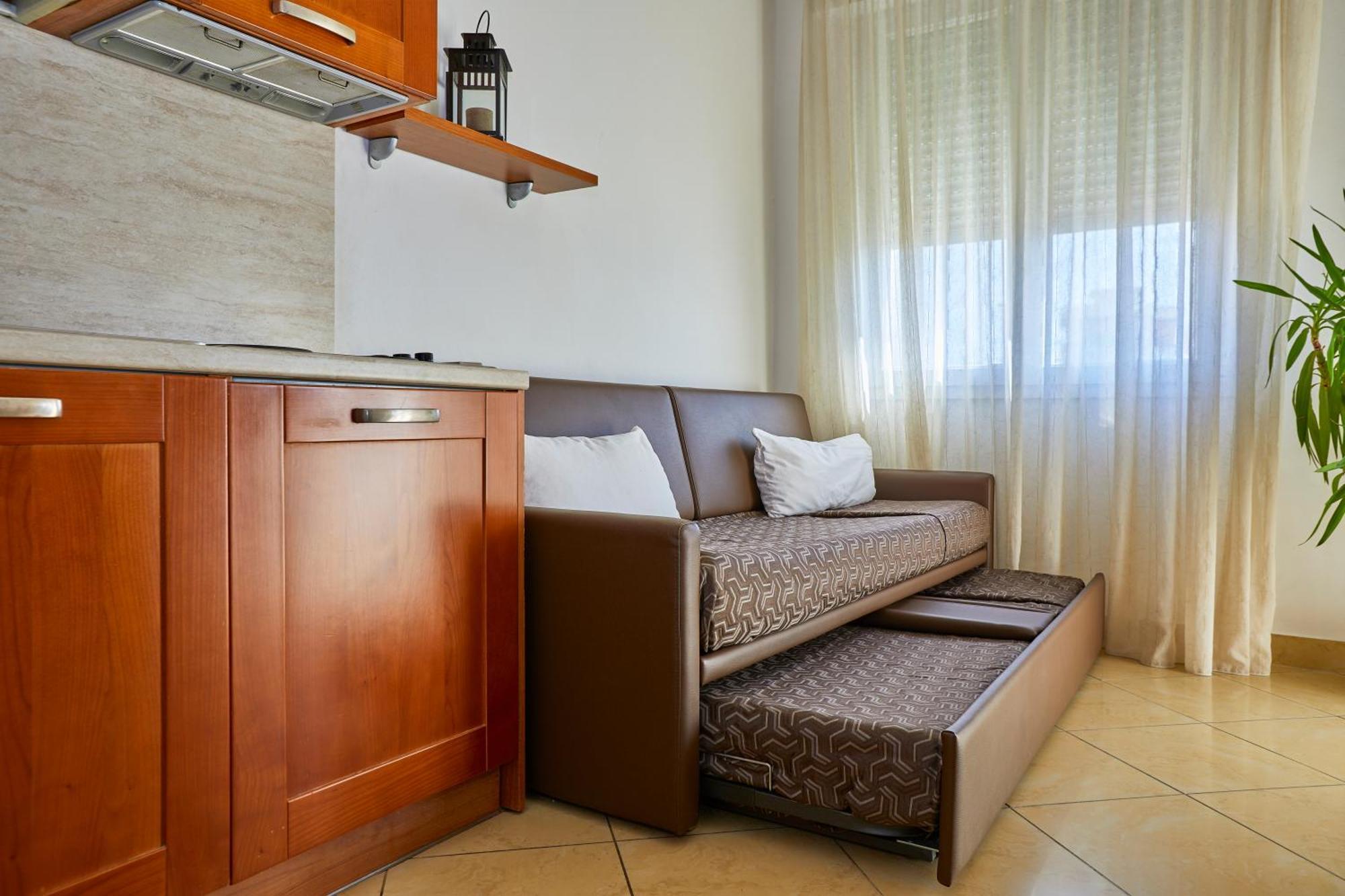 Residence Fellini Rimini Esterno foto