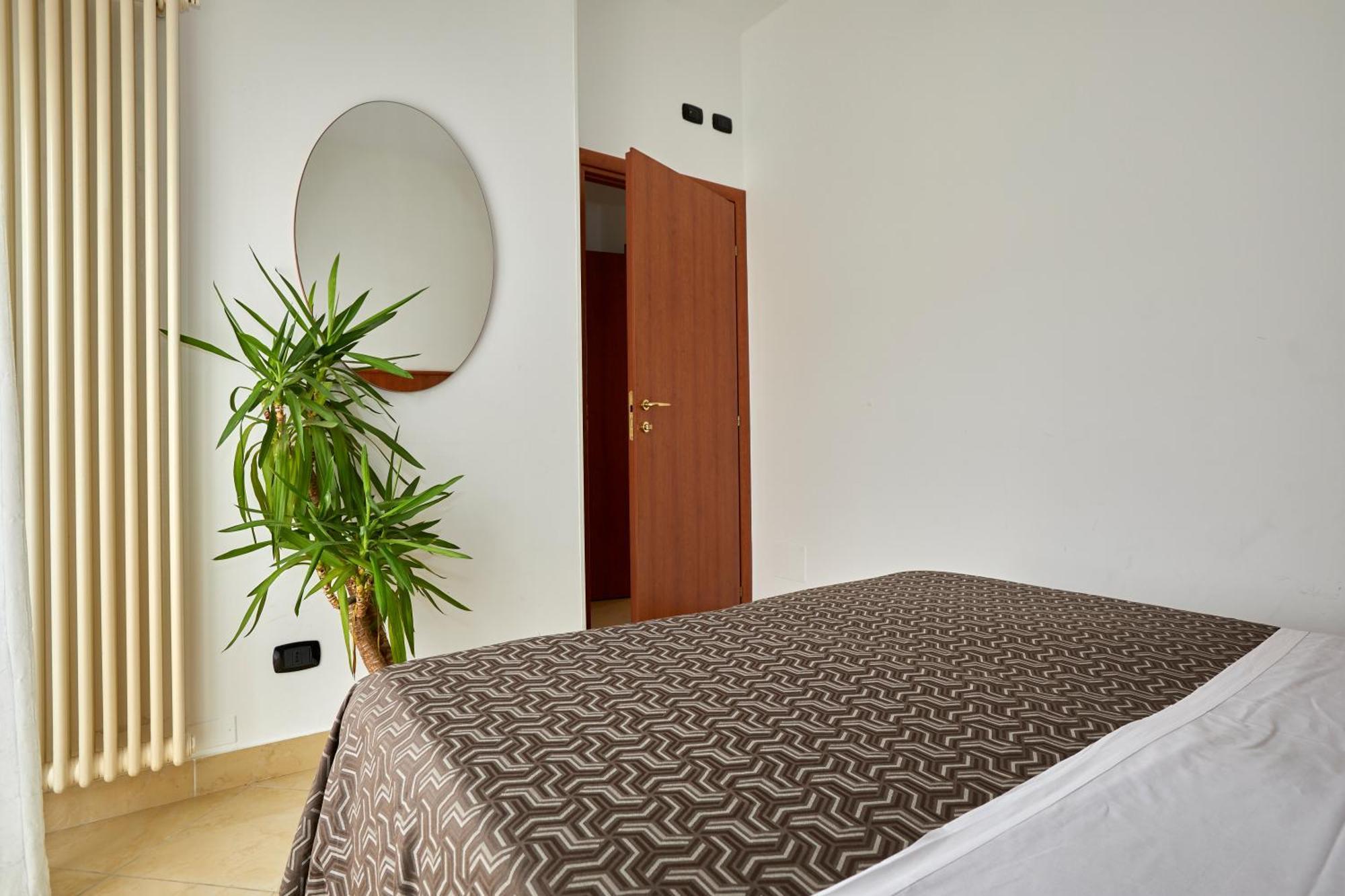 Residence Fellini Rimini Esterno foto